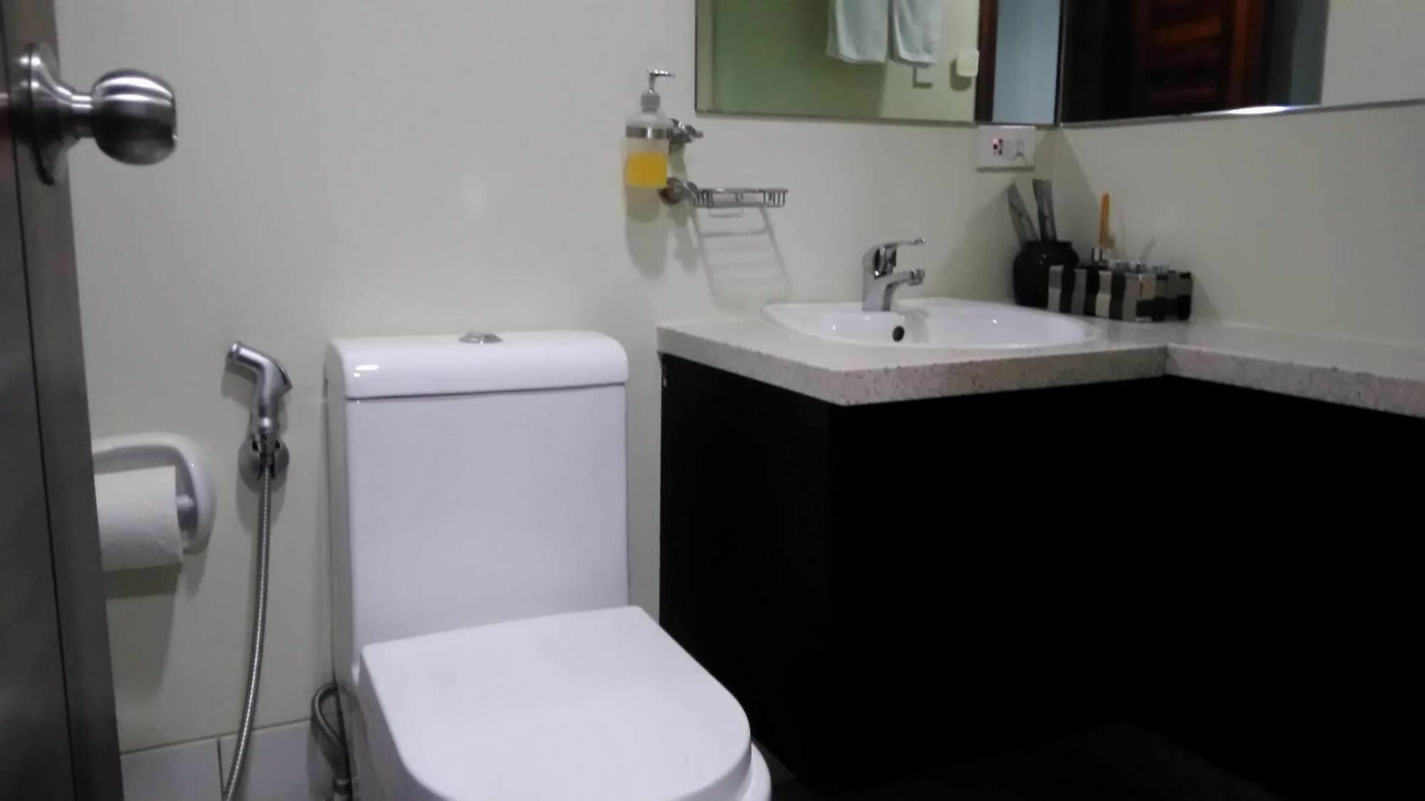 Hotel Ecj Cozy Units At Horizons 101 Cebu